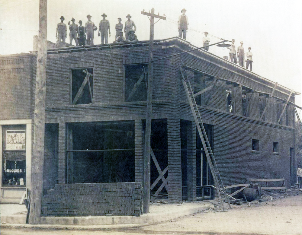 100-South-Main-Circa-1913