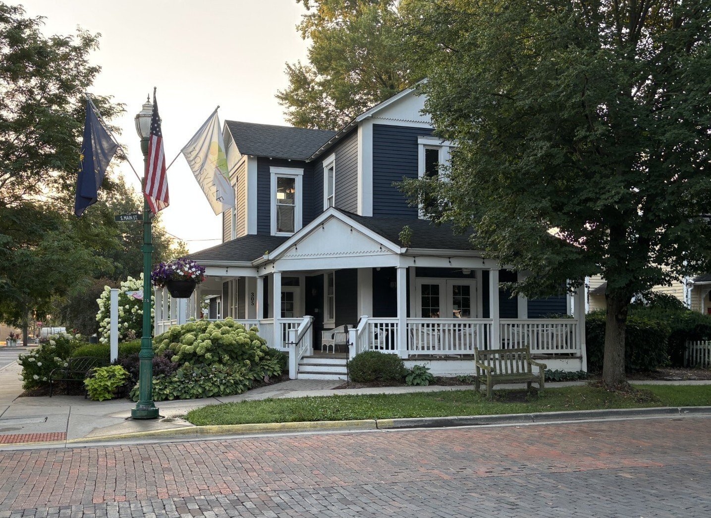 305 South Main Zionsville, Indiana