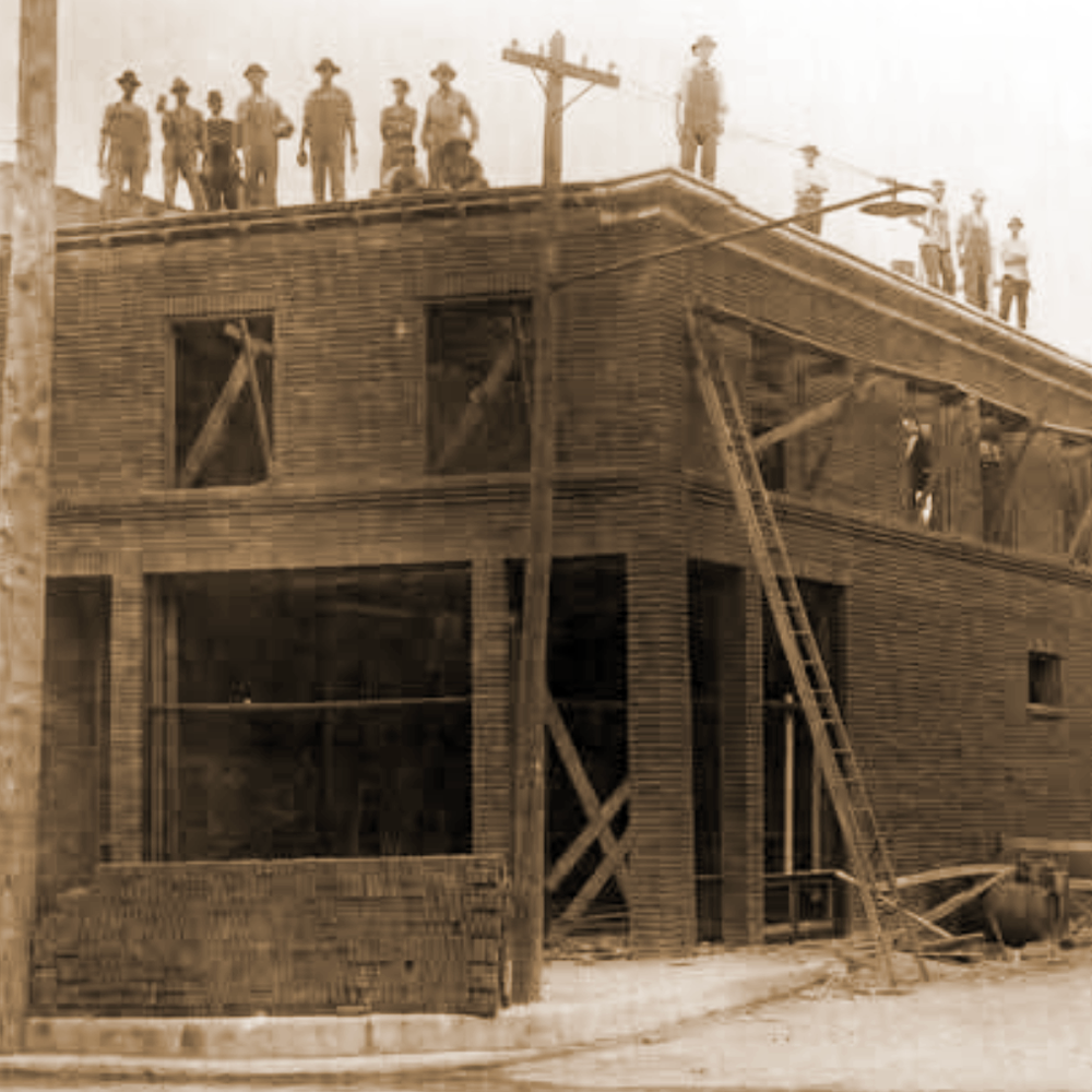 100 South Main Street, Zionsville, Indiana